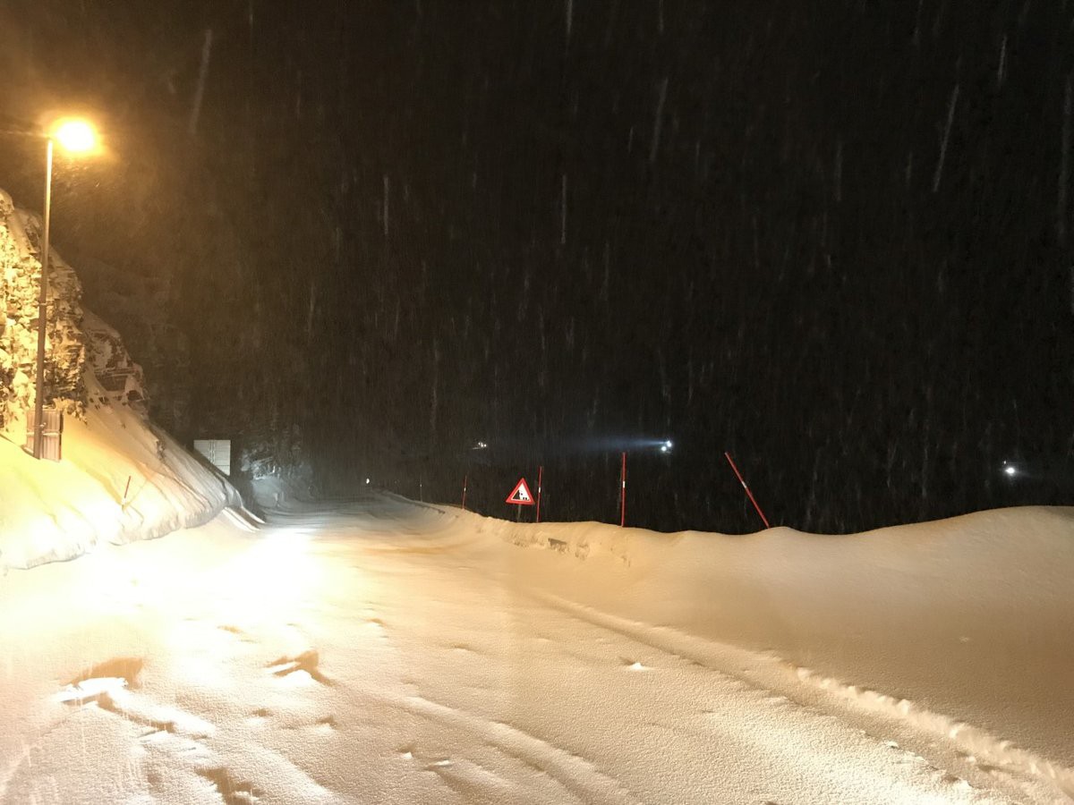 !Mot nord fra Skarvbergtunnelen. Foto: Politiet