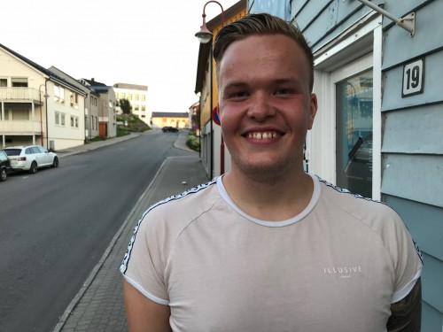 !Reidar Tuv Brattli, en av de trofaste gjestene hos Perleporten Kulturhus.