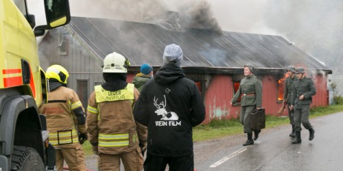 !Brann, en del av innspillingen til Mrketid. 