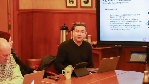 !Avdelingsleder Hilmar Gerhardsen holdt orienteringen. 