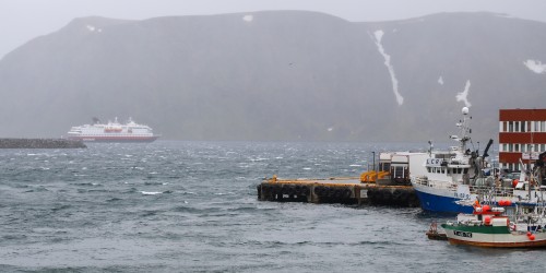 !Nordkapp venter p bedre vrforhold. 