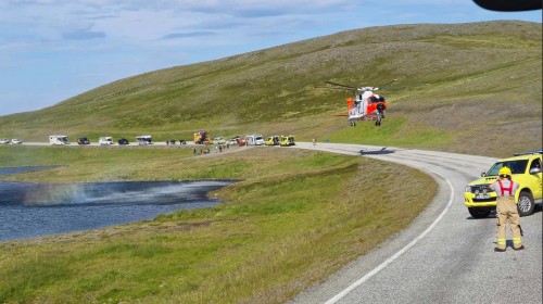 !SAR Queen har flyet to personer til sykehus. 