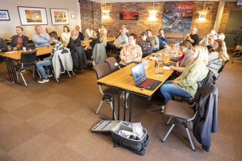 !Vrseminar hos Corner.