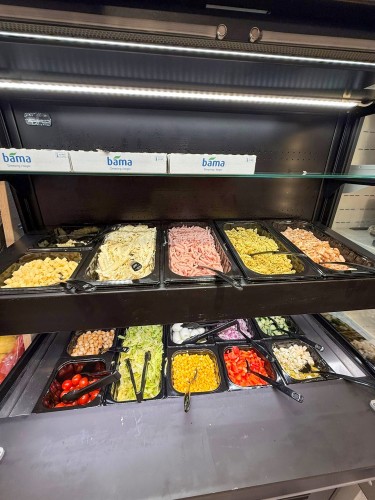 !Salatbar. (Foto: Joker Kjllefjord, Facebook.com) 