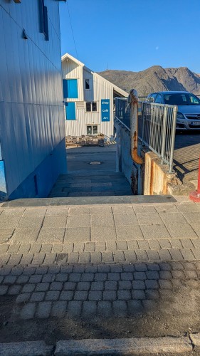 !Trappene fra Storgata til Sjgata, opp i byen er n tatt i bruk.
