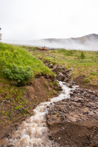 !Hovedvannledningen inn og ut av høydebassenget er skadet.