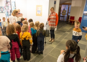 kunstutstilbarnapningserie
