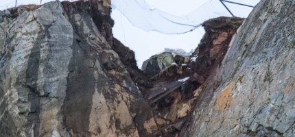 Steinras på Klubb i Honningsvåg Steinras på Klubb i Honningsvåg