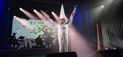 Medlemmene slutter opp om Turnrevyen Medlemmene slutter opp om Turnrevyen