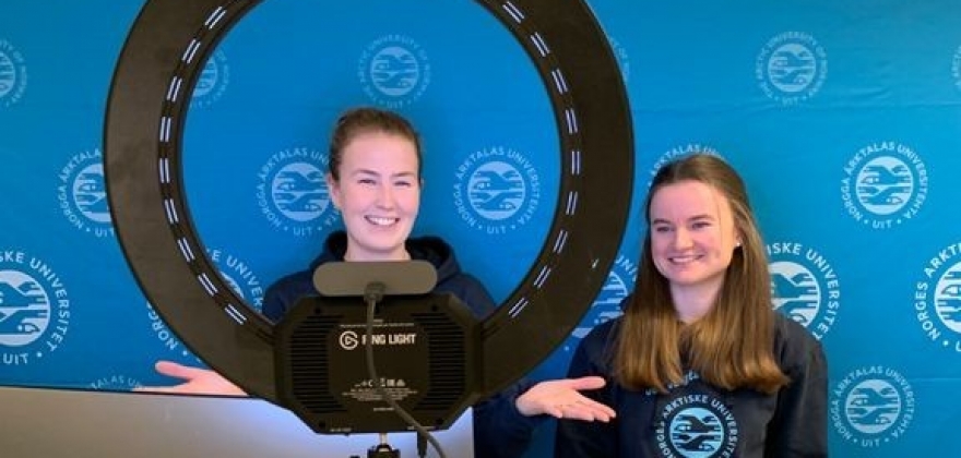 Kjører livesendinger fra UiT for nye studenter Kjører livesendinger fra UiT for nye studenter