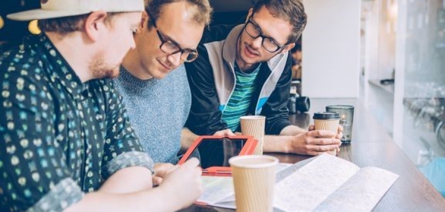 Svindelfelle: To av tre kobler til usikre nettverk i ferien Svindelfelle: To av tre kobler til usikre nettverk i ferien