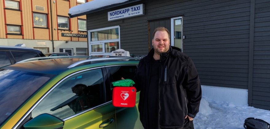 Hjertestarter i Nordkapp-drosje