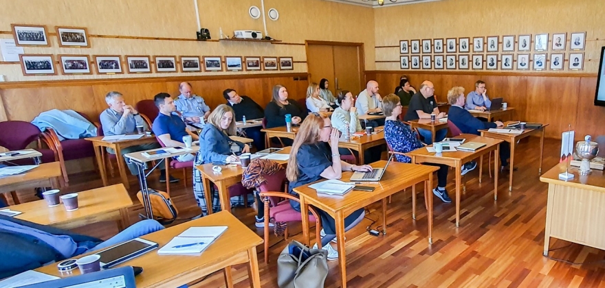Sammenslåingssak i kommunestyre Sammenslåingssak i kommunestyre