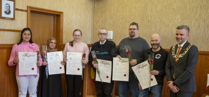 Fagbrevutdeling i rådhussalen Fagbrevutdeling i rådhussalen