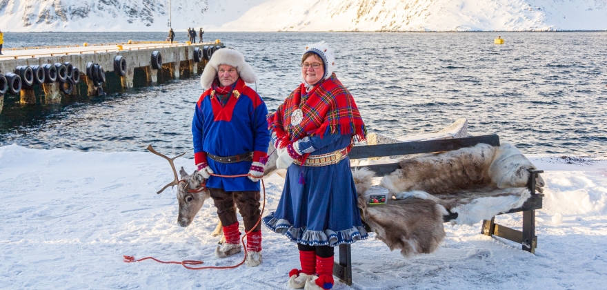 Reinsdyr tok imot gjestene fra AIDAcare Reinsdyr tok imot gjestene fra AIDAcare