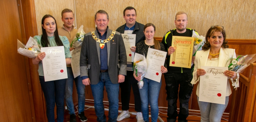 Utdeling av fag- og svennebrev i Nordkapp  Utdeling av fag- og svennebrev i Nordkapp