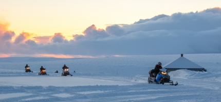 Vil drive med snøskuteropplæring Vil drive med snøskuteropplæring