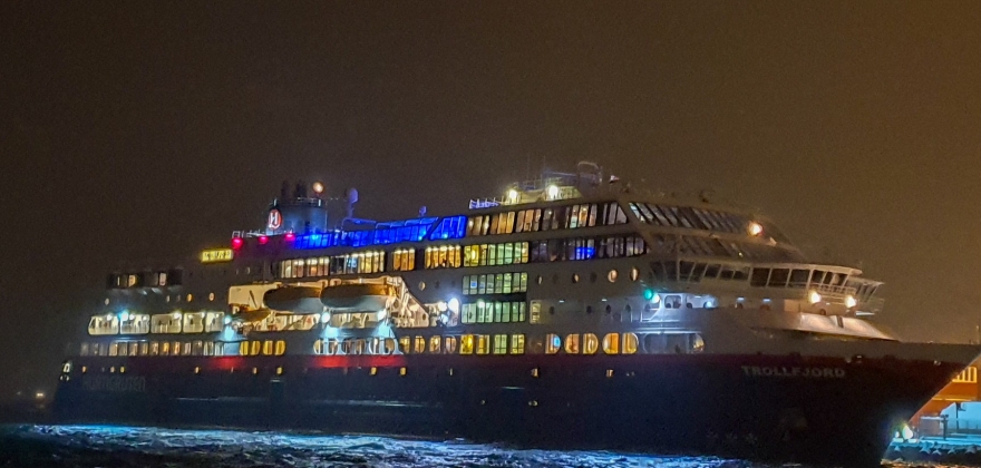 Hurtigruten utvider samarbeidet med lokalt næringsliv Hurtigruten utvider samarbeidet med lokalt næringsliv