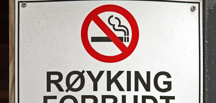 Røyket i festivalteltet  Røyket i festivalteltet
