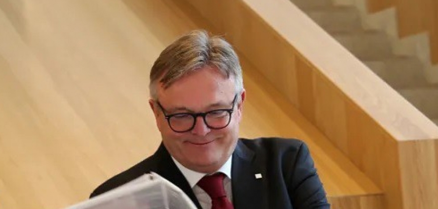 Stengte veger og dyre flybilletter rammer Finnmarkssykehuset Stengte veger og dyre flybilletter rammer Finnmarkssykehuset