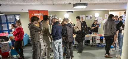 Karrieredagen samlet elever og næringsliv på Nordkapp videregående Karrieredagen samlet elever og næringsliv på Nordkapp videregående