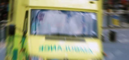 Tre biler involvert i trafikkulykke Tre biler involvert i trafikkulykke