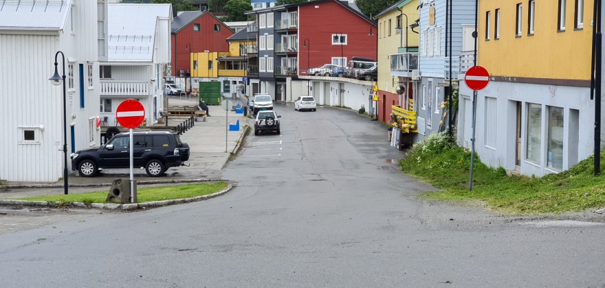 Oppfordring fra teknisk sektor, flytt biler! Oppfordring fra teknisk sektor, flytt biler!
