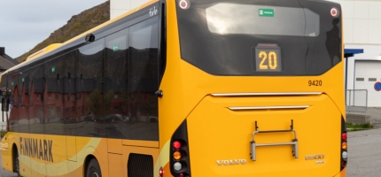 Stor buss på plass i Havøysund Stor buss på plass i Havøysund