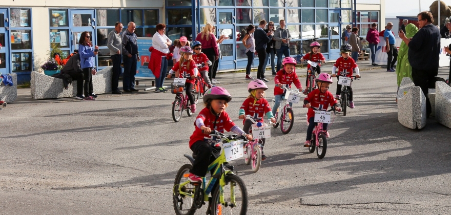 Se bildene av Tour of Norway for kids i Honningsvg 