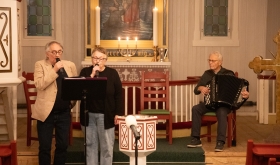 Musikk og minner fylte kirkerommet Musikk og minner fylte kirkerommet