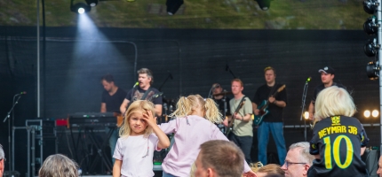 Barnekonsert med Moillrock i Skarsvåg Barnekonsert med Moillrock i Skarsvåg