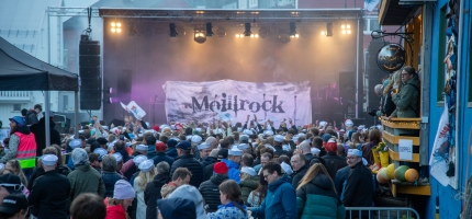 Moillrock selger billetter som varmt hvetebrød Moillrock selger billetter som varmt hvetebrød