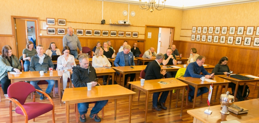 Vil ikke behandle oppsigelsen Vil ikke behandle oppsigelsen