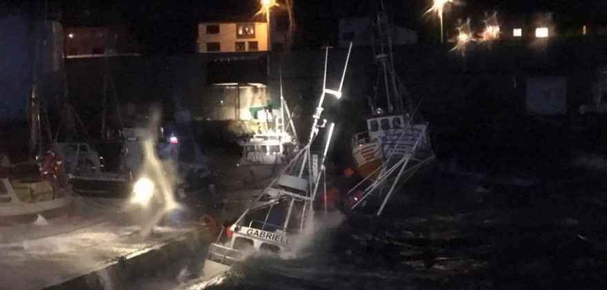 To sjarker sank i Kuvika mandag