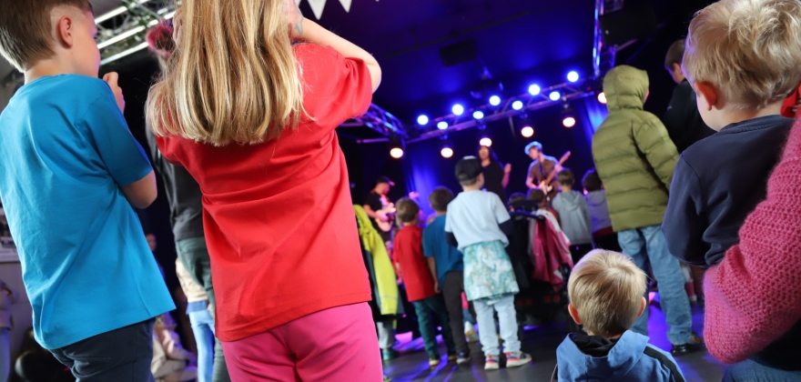 Barnekonsert under Oggasjakk  Barnekonsert under Oggasjakk