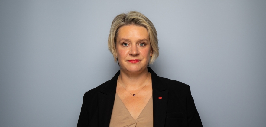 Regjeringen vil se på arbeidsvilkårene i luftfarten Regjeringen vil se på arbeidsvilkårene i luftfarten