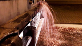 Statens vegvesen får mulighet til å gi overtredelsesgebyr mot trafikkfarlig smeltevann fra fisketransport Statens vegvesen får mulighet til å gi overtredelsesgebyr mot trafikkfarlig smeltevann fra fisketransport