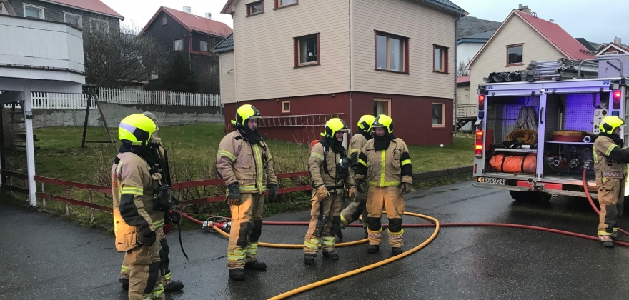 Brannmannskapene har ikke fått utbetalt lønn for øvelser og utrykninger Brannmannskapene har ikke fått utbetalt lønn for øvelser og utrykninger