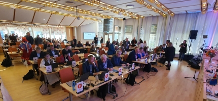 Vil ha billigere månedskort for ungdom Vil ha billigere månedskort for ungdom