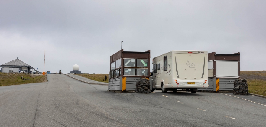 Mener billettbodene vil tjene som trafikkskille på Nordkapp-platået Mener billettbodene vil tjene som trafikkskille på Nordkapp-platået
