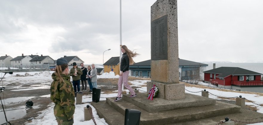 Markerer frigjøringsdagen i Honningsvåg