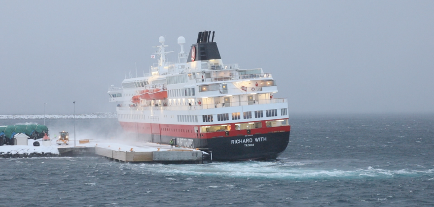 Hurtigruten p syd fredag 20. mars