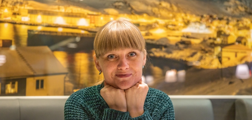 Akvilė er dirigenten til blandakoret Akvilė er dirigenten til blandakoret