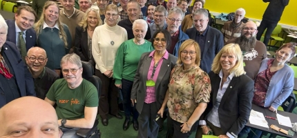 Snøkrabbe kan gi flere arbeidsplasser i Finnmark Snøkrabbe kan gi flere arbeidsplasser i Finnmark