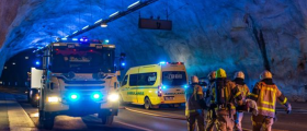 Stenger Stallogargotunnelen for brannøvelse Stenger Stallogargotunnelen for brannøvelse
