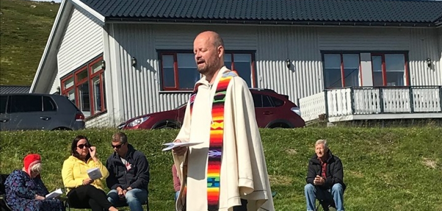 Åpnet festivalen med friluftsgudstjeneste  Åpnet festivalen med friluftsgudstjeneste