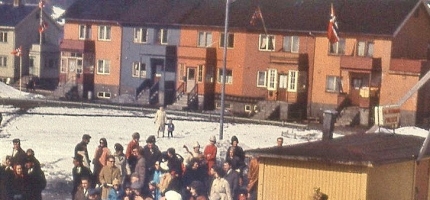 Rådhusgt.8 var malt blått på 60-tallet Rådhusgt.8 var malt blått på 60-tallet