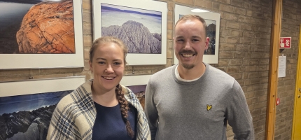 Vil tilby billige ungdomskort på regionbuss og hurtigbåt Vil tilby billige ungdomskort på regionbuss og hurtigbåt