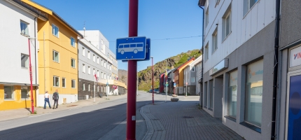 Fylket er skeptisk til busstopp i Nordkappgata 1 Fylket er skeptisk til busstopp i Nordkappgata 1