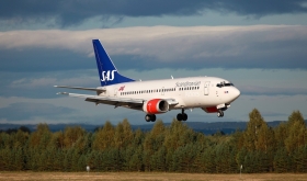 Henter inn 2 milliarder fra flypassasjerer Henter inn 2 milliarder fra flypassasjerer